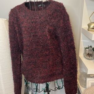 Romeo + Juliet Cuture fuzzy burgundy sweater